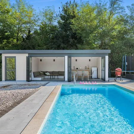 Vakantiehuis Ferienvilla Mala-diva